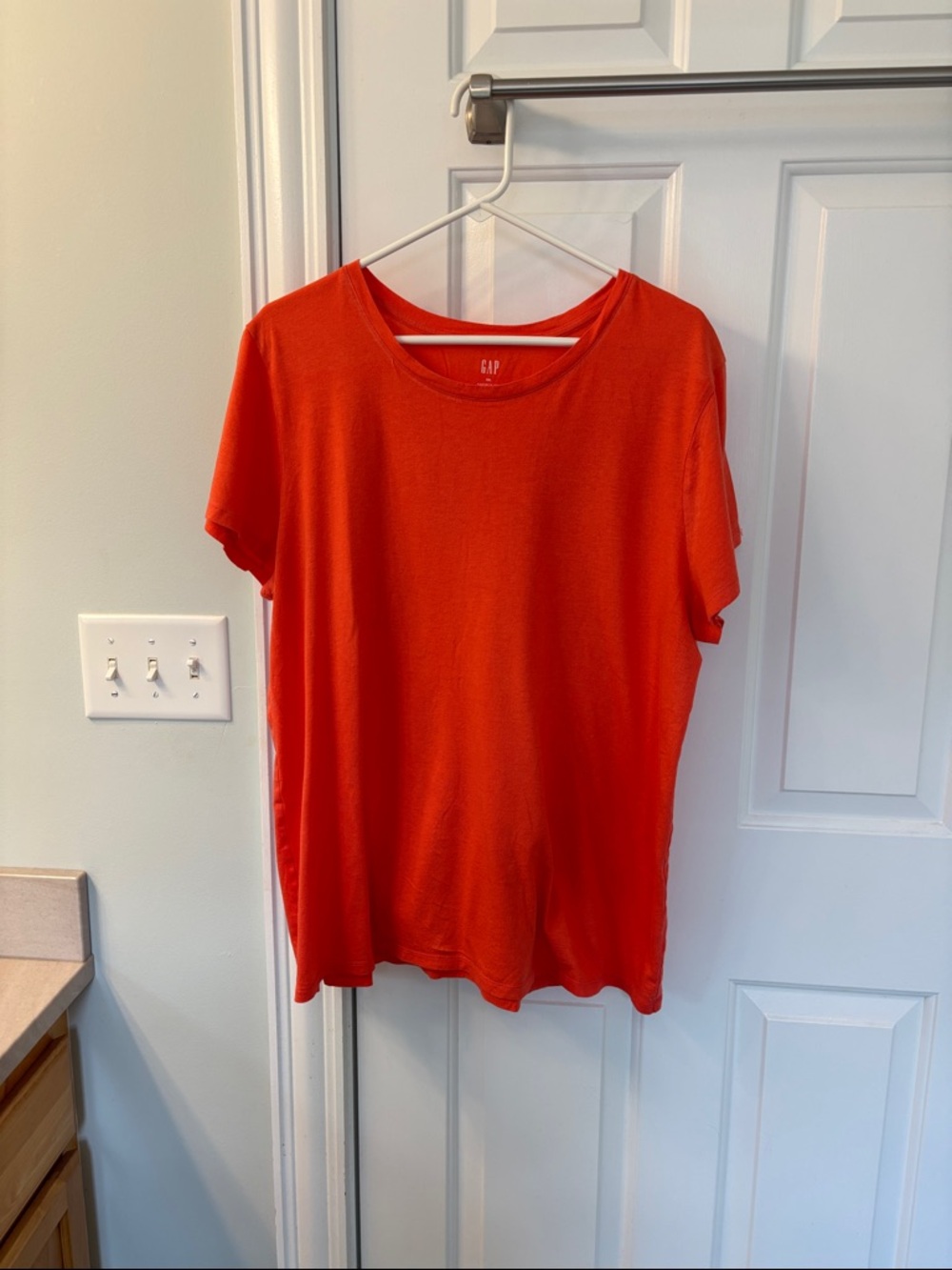 GAP Vibrant Orange Short Sleeve Crew Tee